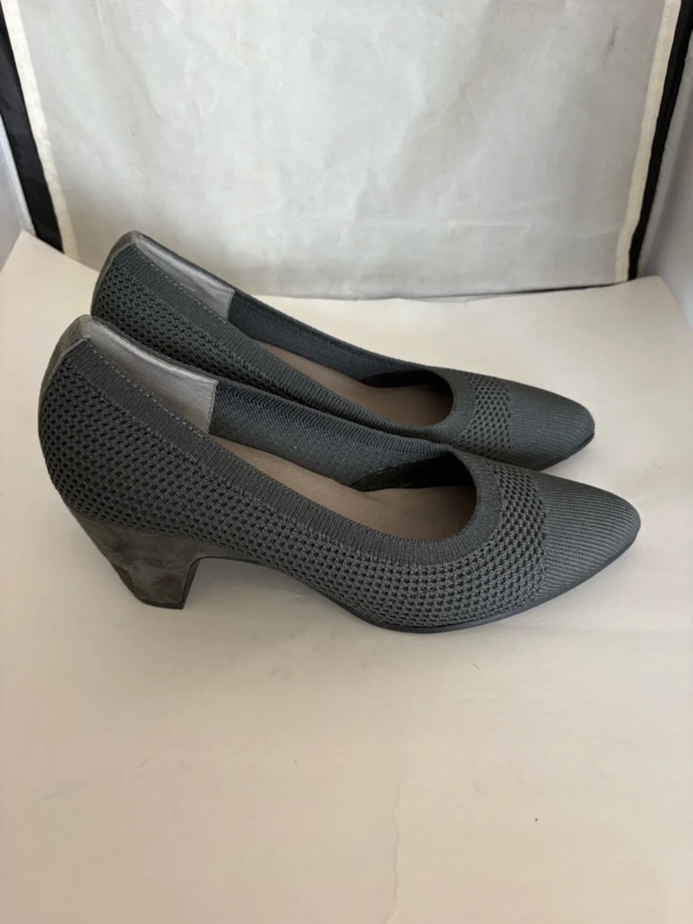 Eileen Fisher Kiss Gray Knit Pointed-Toe Slip-On Pumps 7.5